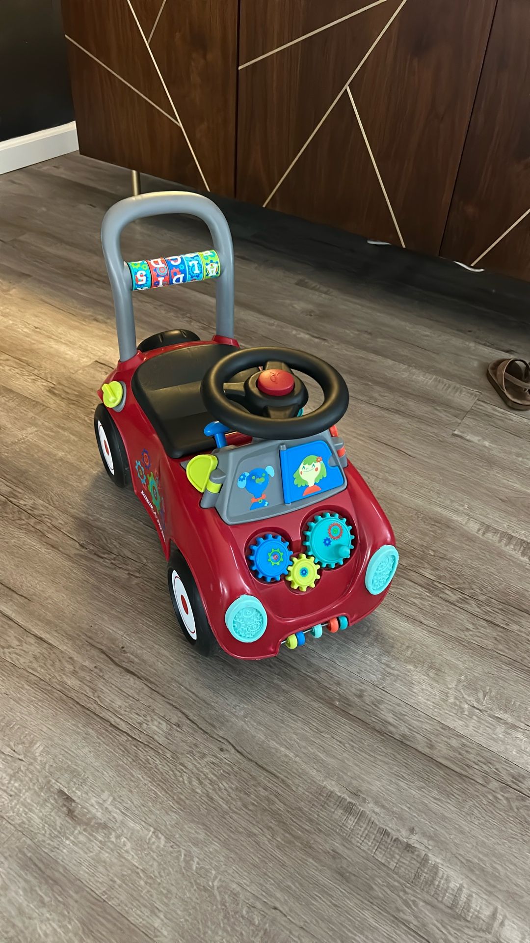 Radio Flyer Busy Buggy, Sit to Stand Toddler Ride On Toy, Ages 1-3, Red Kids Ride On Toy, Large