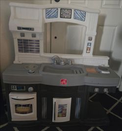 Step 2 Kitchen