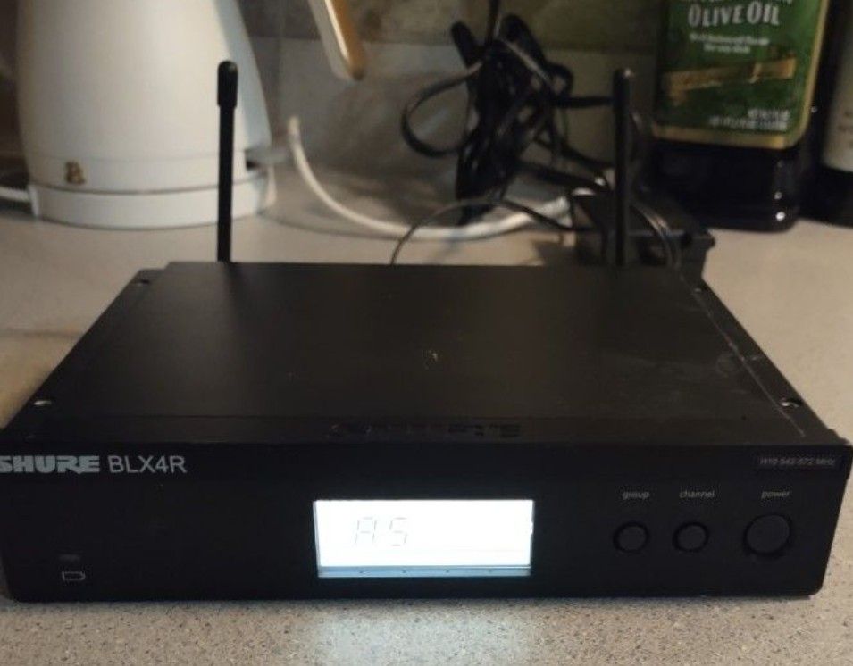 Shure Wireless Receiver