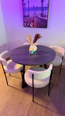 Dining chairs set of 4