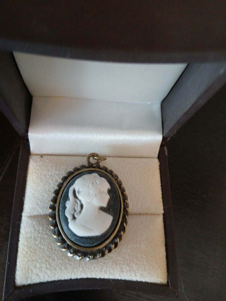 Black And White Cameo Pendant