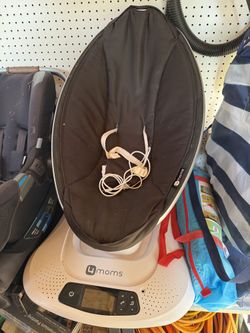 4moms mamaRoo Bluetooth baby swing / rocker (Black)