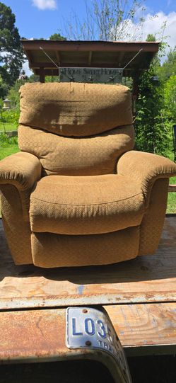 Pair La-Z-Boy Rocker Recliners