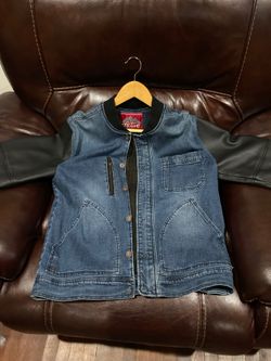 Active denim jacket