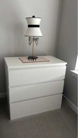 Queen bedroom set
