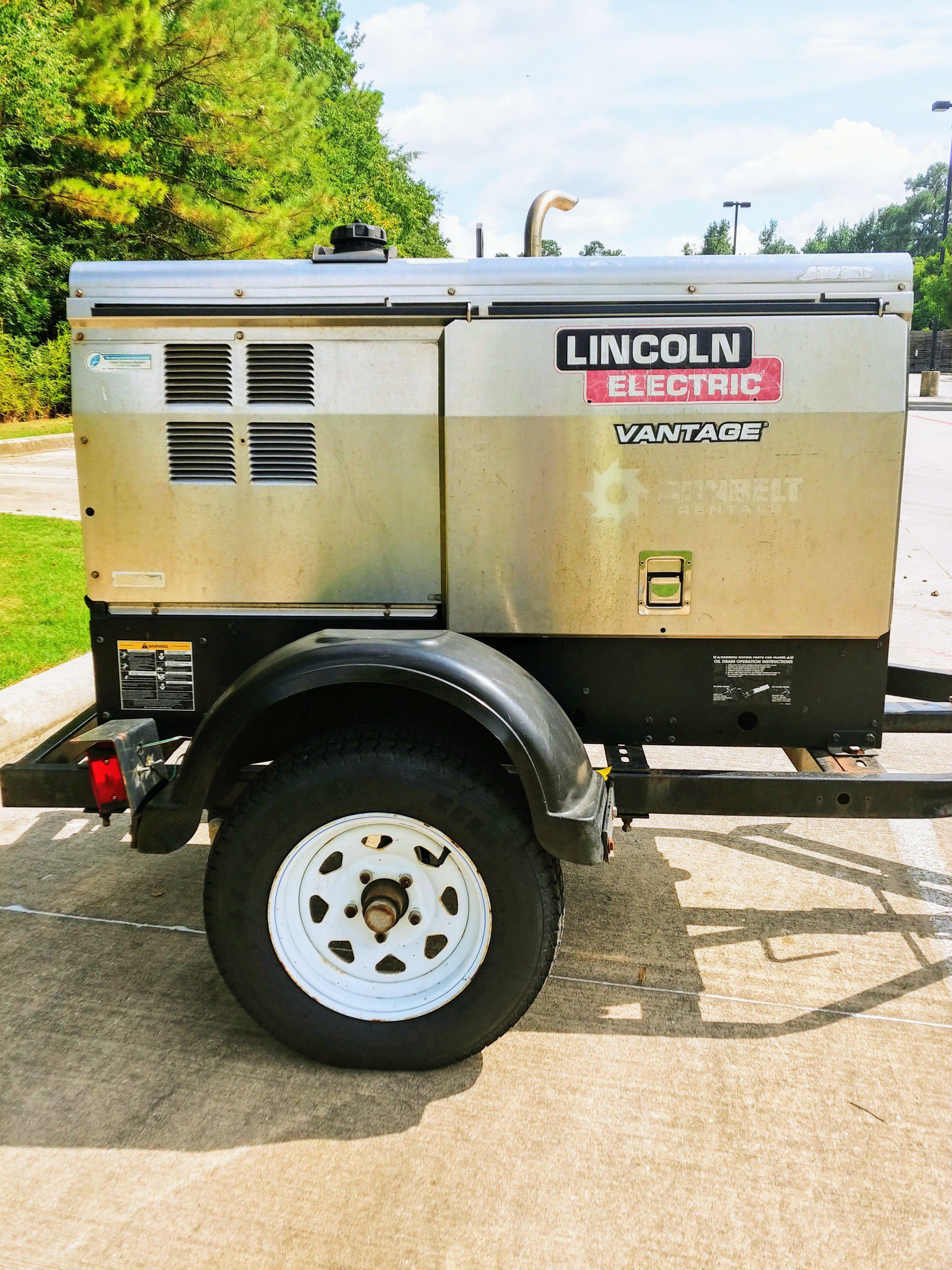 Welder - Lincoln Electric Vantage 300
