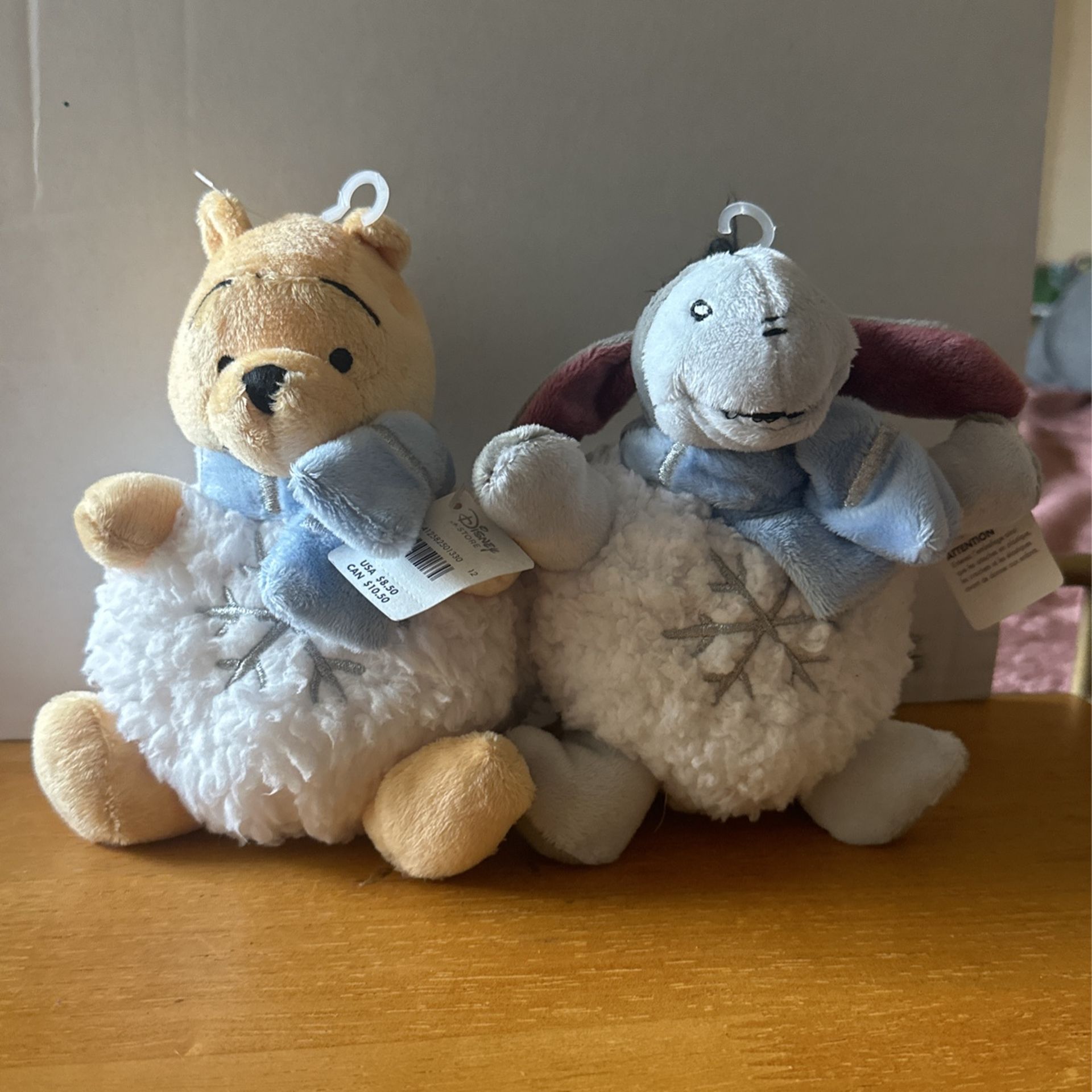 Disney Store Snowball Plush Pooh Bear & Retire