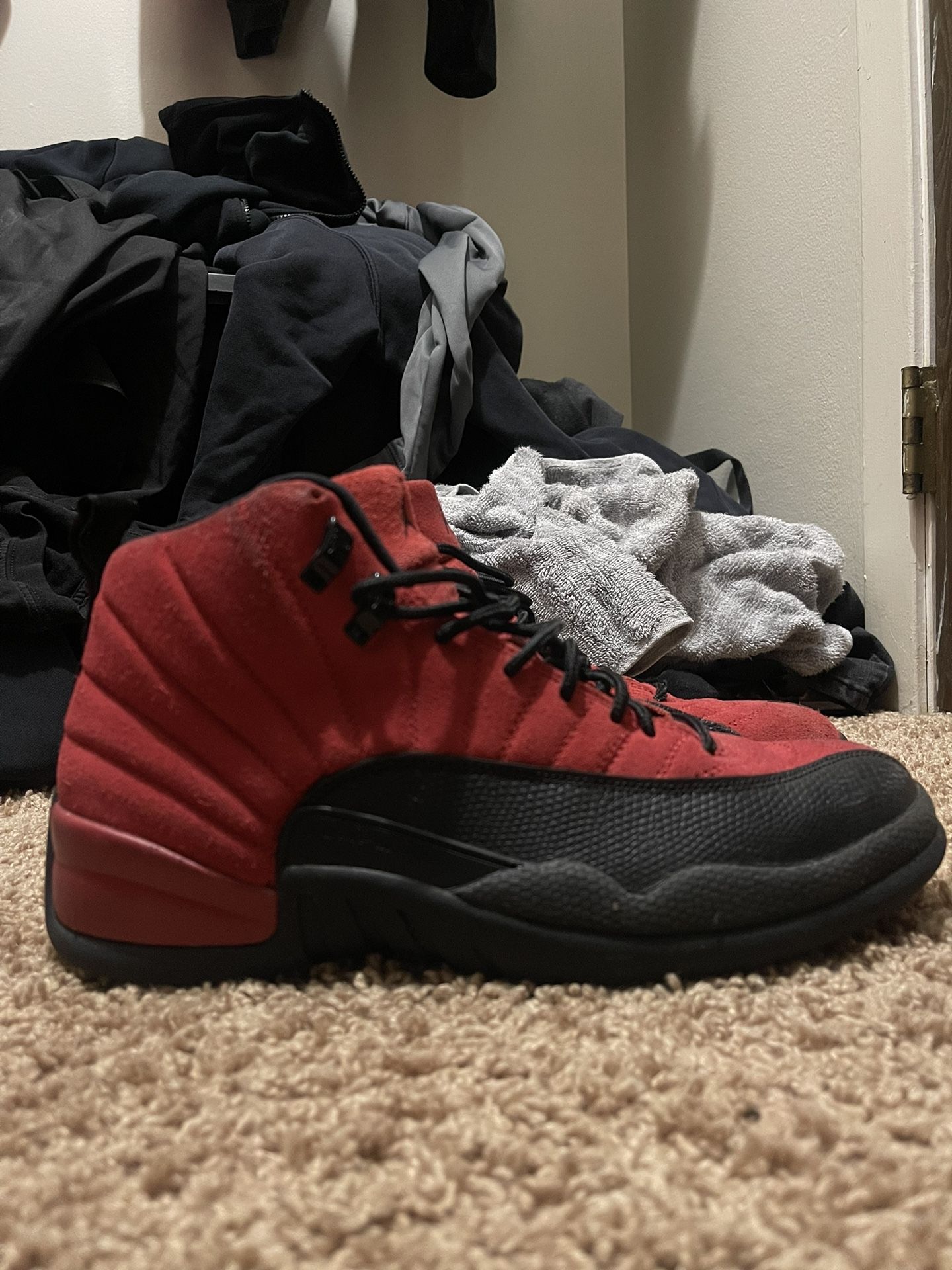 Jordan 12 Reverse Flu Size 10