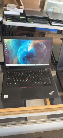 Lenovo Thinkpad T490 16GB RAM 512GB SSD Core i7 10th gen Windows 11 Pro