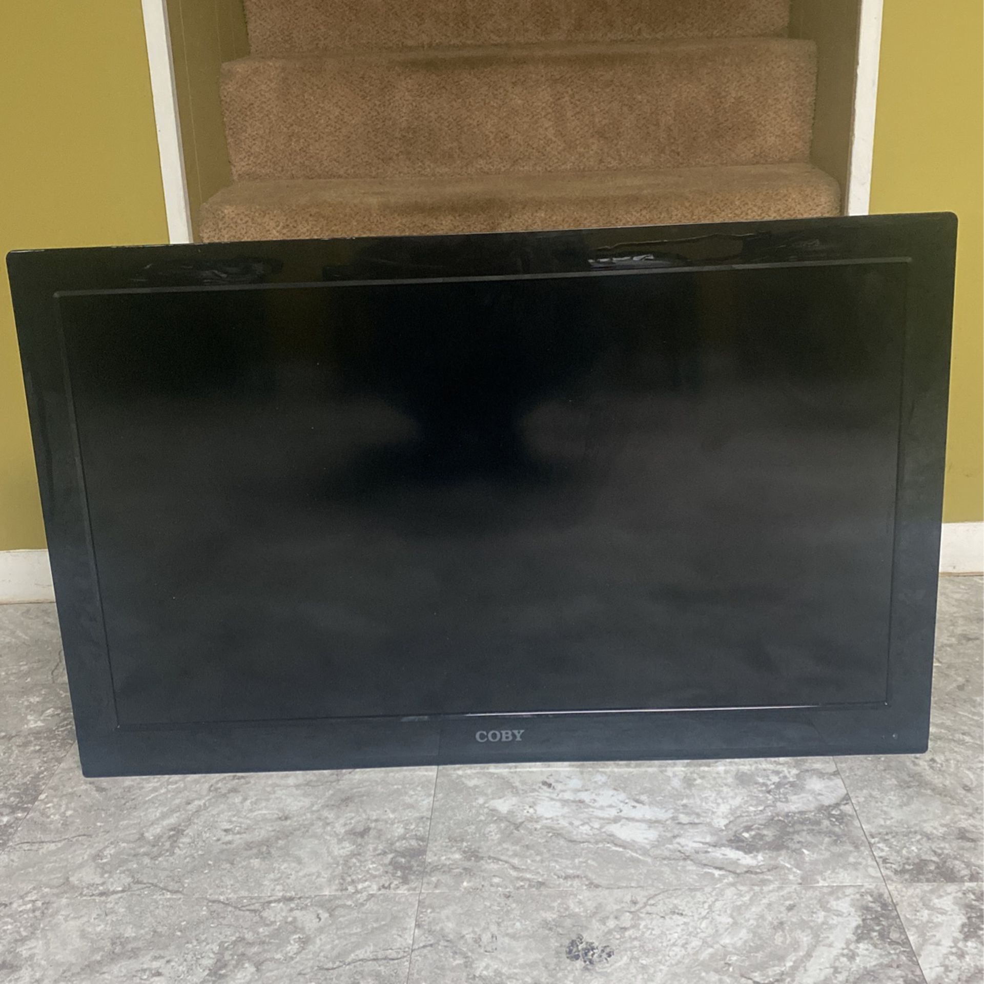 Coby 40 Inch  Tv