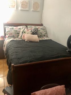 Bedroom set 5 piece