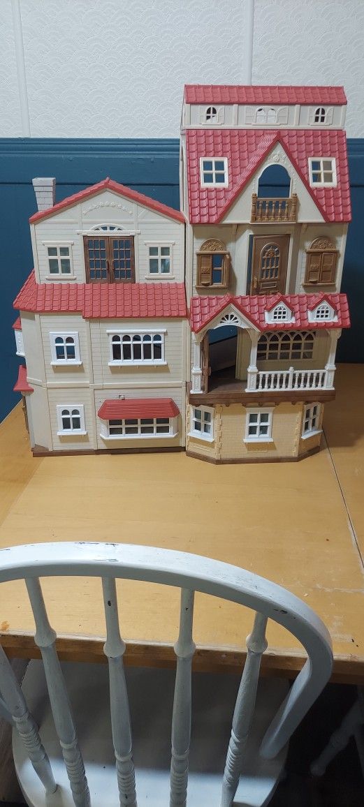 Calico Critter Dollhouse