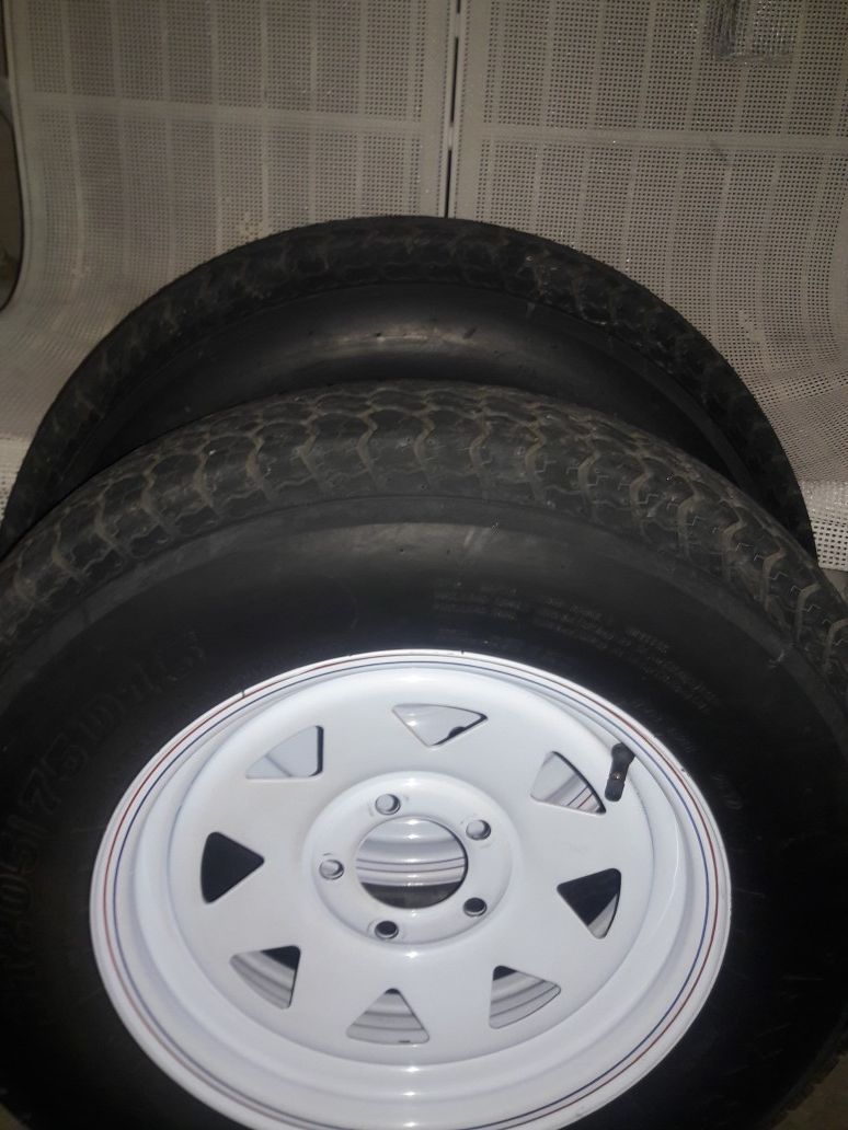 Trailer rim and tire