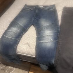 Jeans ! Jeans ! Jeans!!!!’ 