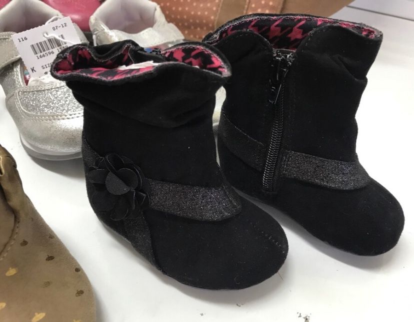 Brand new baby girls black boots, size 1