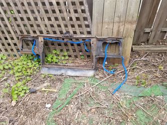 G body radiator support