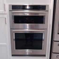 30” Microwave & Oven Combo – Air Fry + Convection – NEW (Open Box)