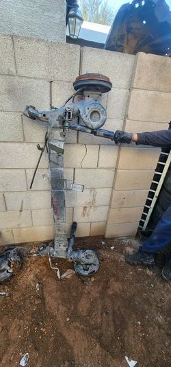2012 - 2017 Hyundai accent rear suspension axle beam assembly 