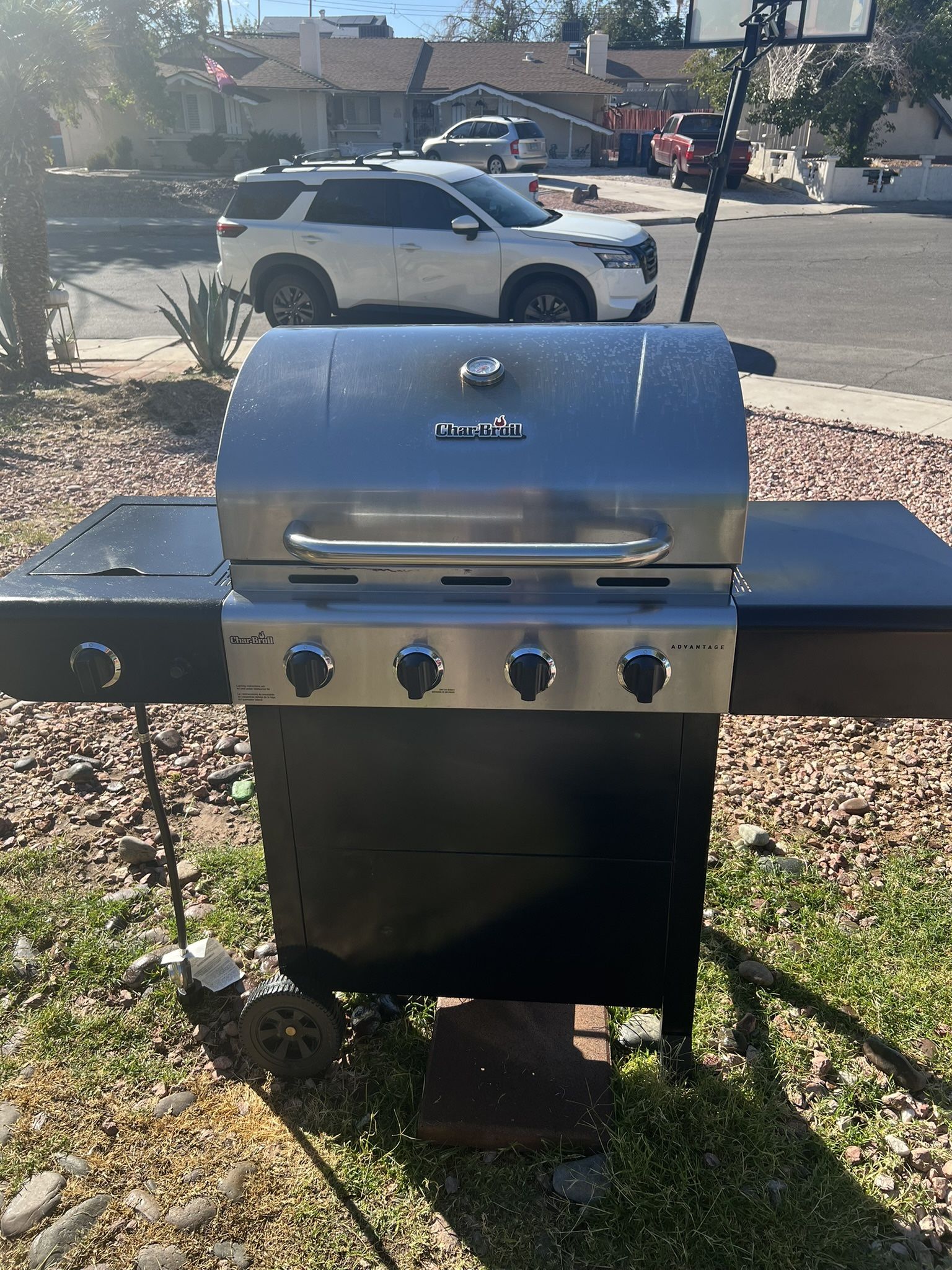 Char-Broil gas BBQ grill 
