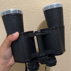 Old Binoculars ( PICK UP ONLY!)