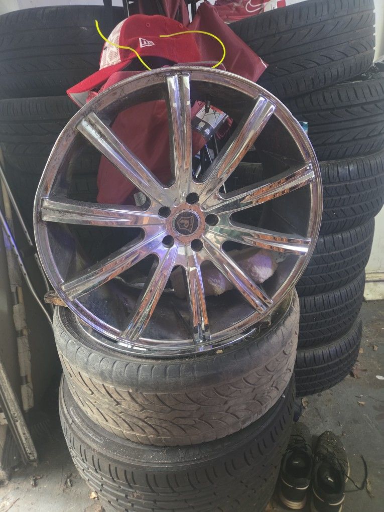 Need 1 Tire 22s