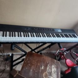 Keyboard With Stand 