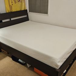 Zinus Memory Foam Queen Mattress [12 Inch Thick]