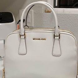 Michael Kors Medium Sized Handbag With Crossbody Strap