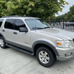 2006 Ford Explorer