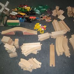 Thomas And Friends Wooden Tracks And Storage