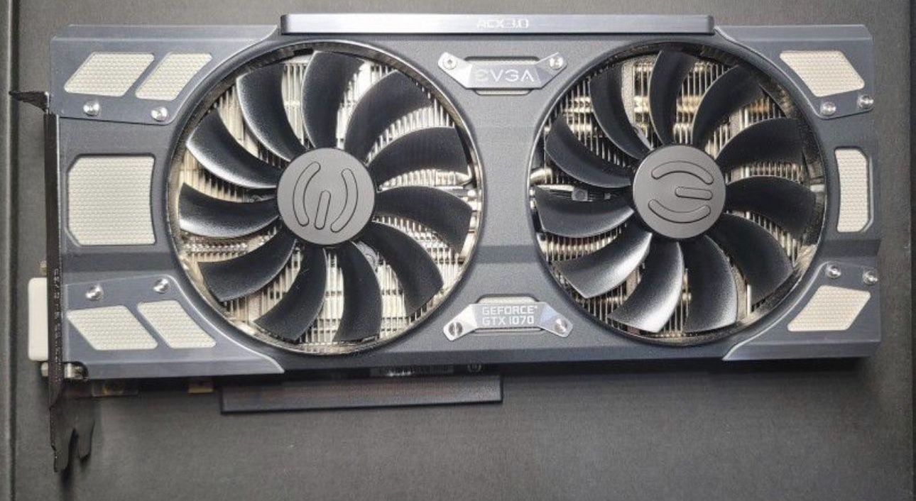 EVGA GTX 1070 w/ Backplate & Original Box