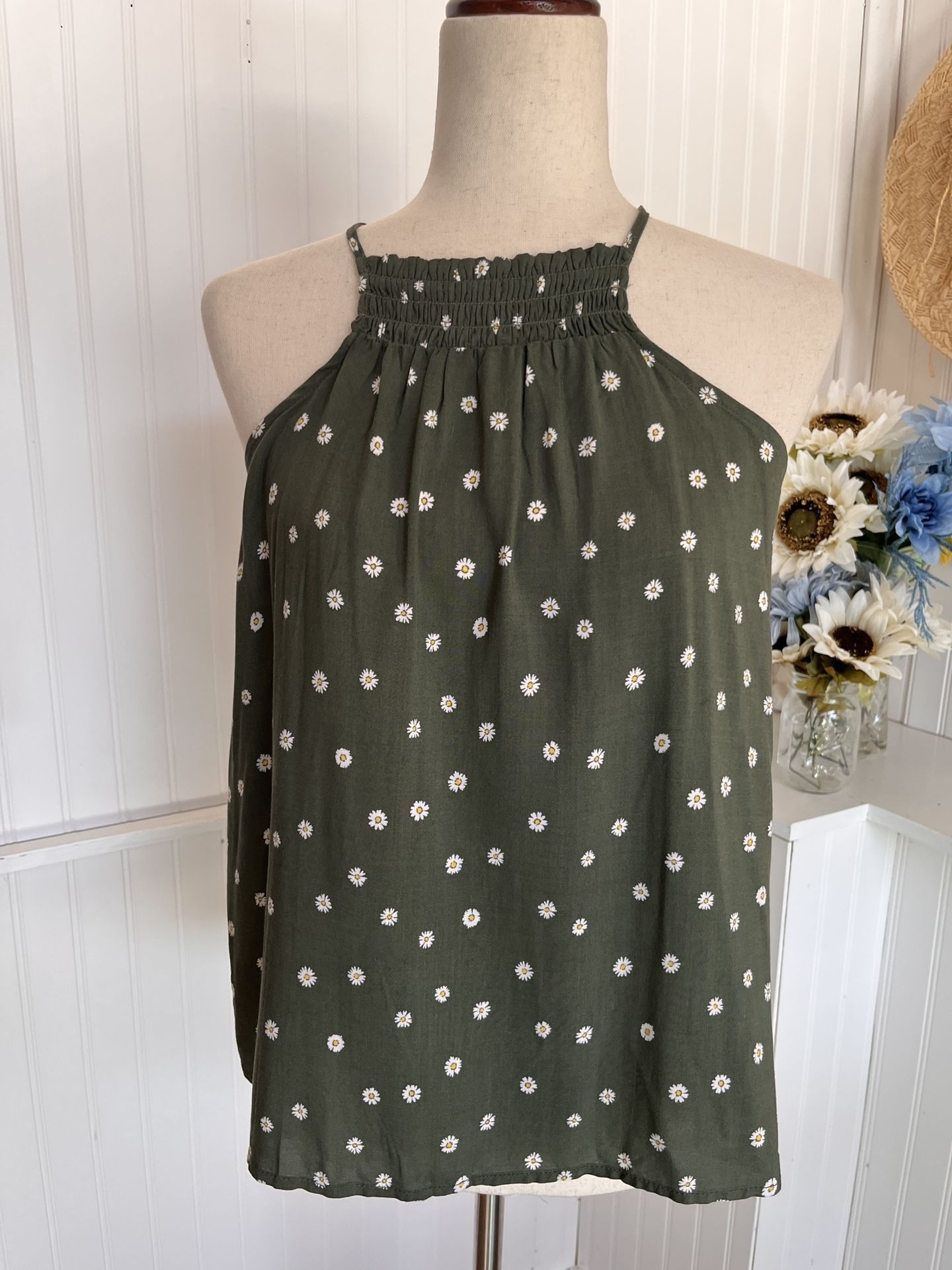 Daisy Green tank top