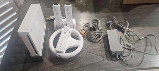 $100 - Used Nintendo Wii RVL-001 CONSOLE