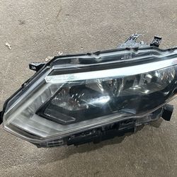 2017-2018-2019 NISSAN ROGUE LEFT HEADLIGHT HALOGEN