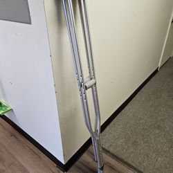 Crutches 