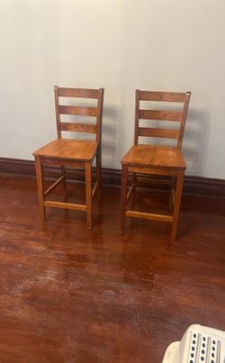 Solid wood, high chairs