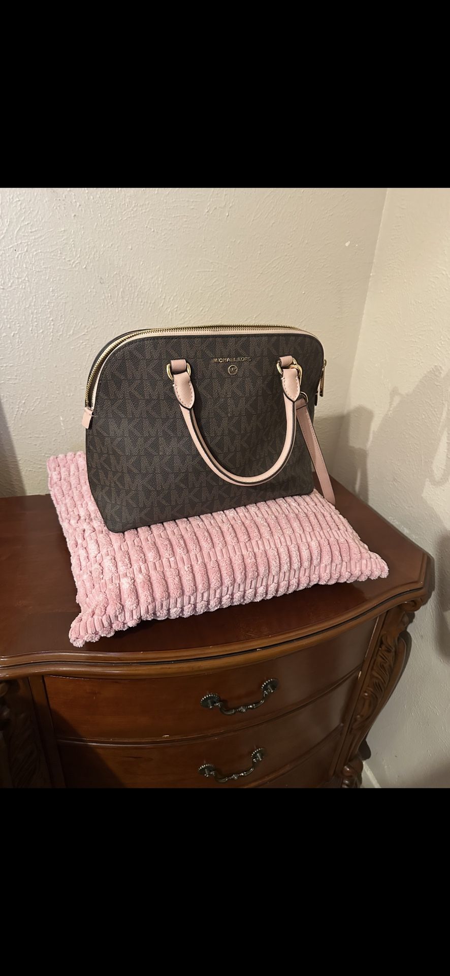 Michale Kors Purse