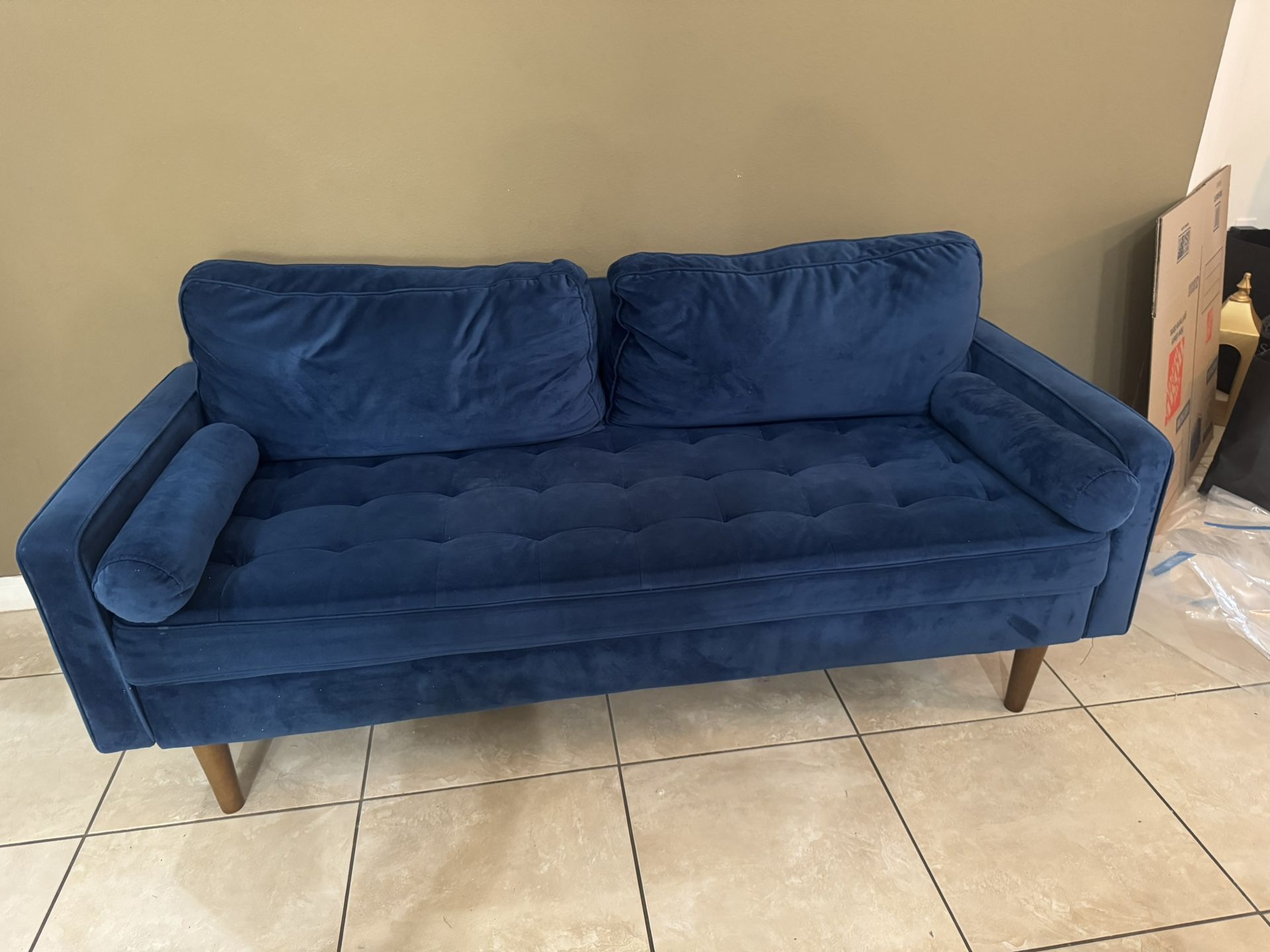 Love seat, Bar Stools, Center table