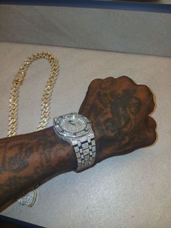 🔥$200.00 ..Hello there im Selling My AP Style  Watch Hexagon Face Fully Loaded 360°  Mossanites Stones , And also I'm Selling ' TYG ' ICEDOUT Pendant