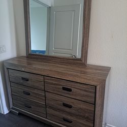 6 Drawer Dresser With Mirror