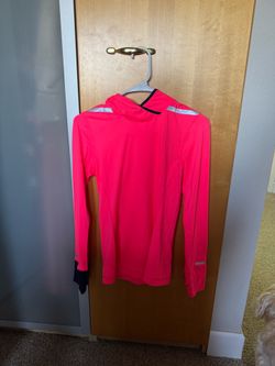 Brooks Women's Hot Pink Performance Top with Reflective Logo