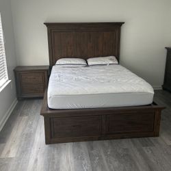 Brown Wood Bed Set