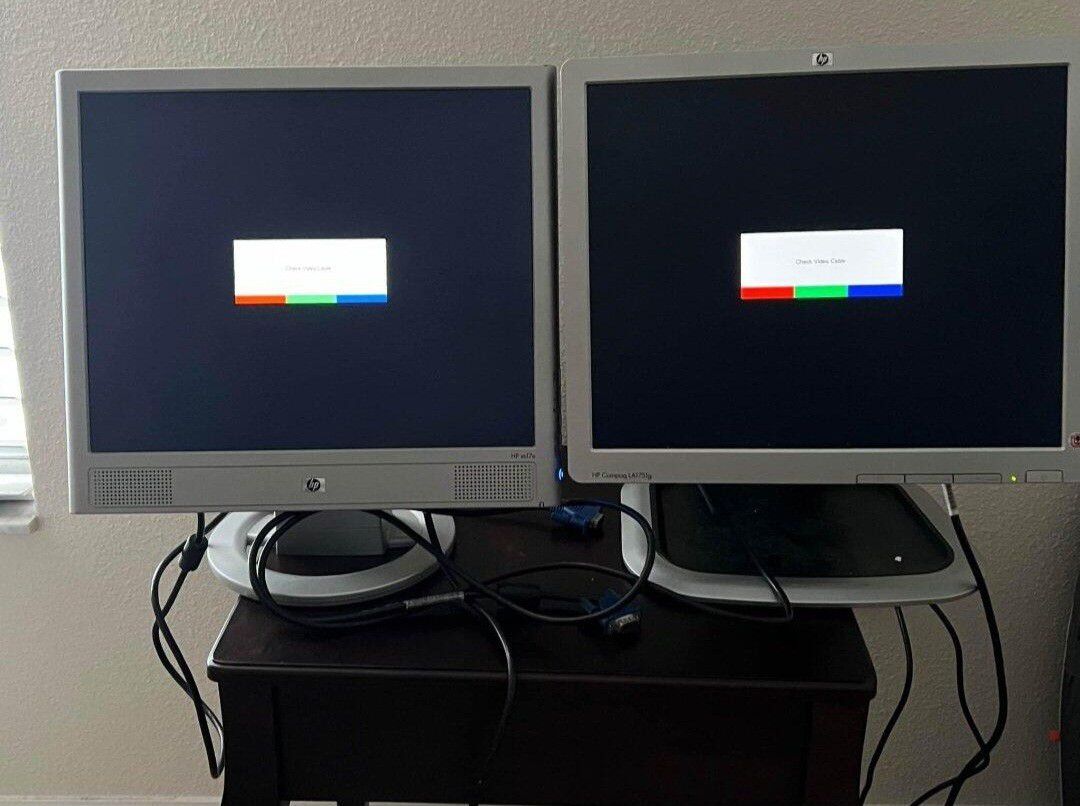 2 adjustable computer monitors