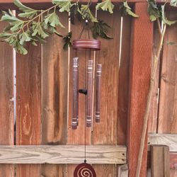 Wind Chime Color: Red 