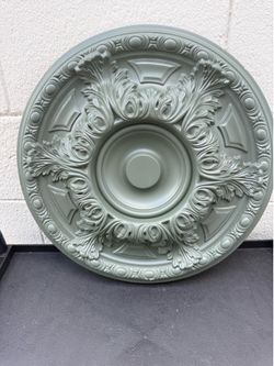 19" Granada Ceiling Medallion