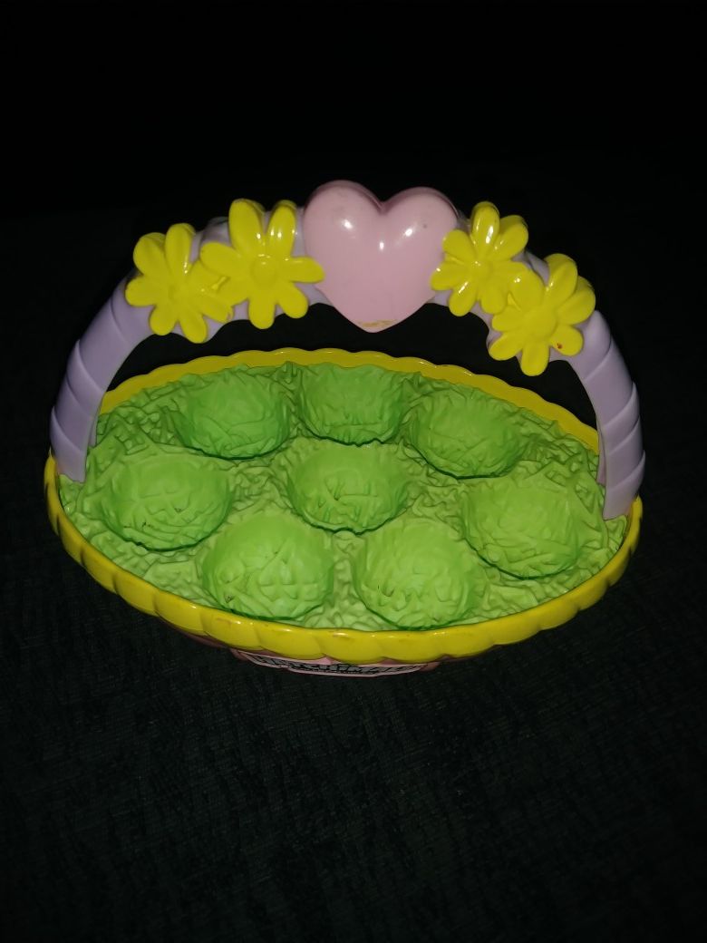 Hatchimal basket