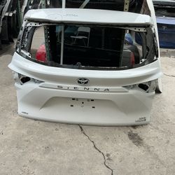 2021 - 2024 TOYOTA SIENNA - TAIL GATE LIFT GATE OEM 