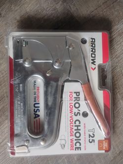 Brand New Arrow T25 Pro's Choice Stapler Gun