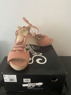 Seychelles wedges tan and coral size 8