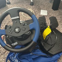 PS4 ThrustMaster Steering Wheel 